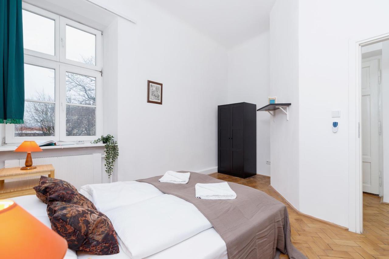 Apartment Pijarska Krakow By Noclegi Renters Luaran gambar